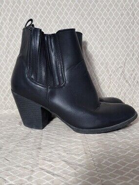 Rue21 Etc. Faux Leather Ankle Bootie Pleated Elastic Side Panel Women's 10W Used